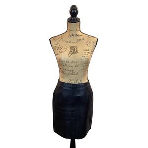 Melanzona Black Leather Skirt